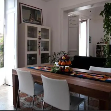 Mi Casa, 3 Bedrooms,2 Bathr And Terrace