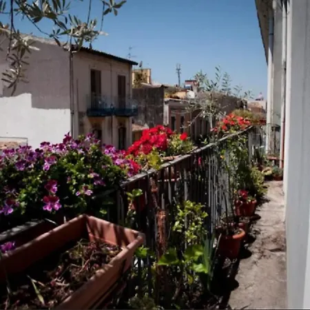 Mi Casa, 3 Bedrooms,2 Bathr And Terrace カターニア